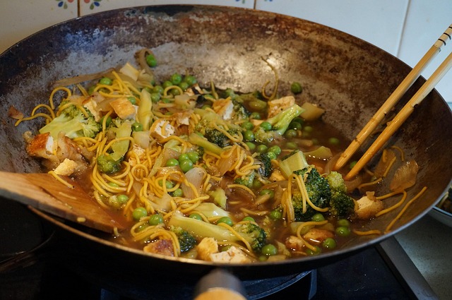 The Art of Stir-Frying: Fast, Healthy, and Good Meal in a Minute.